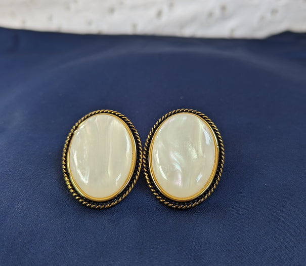 Vintage Pearl Rope Frame Studs